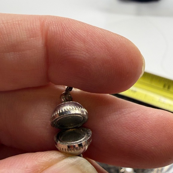 Peach and Cream multicolored vintage freshwater Pearl Necklace  magnetic clasp - Picture 3 of 4